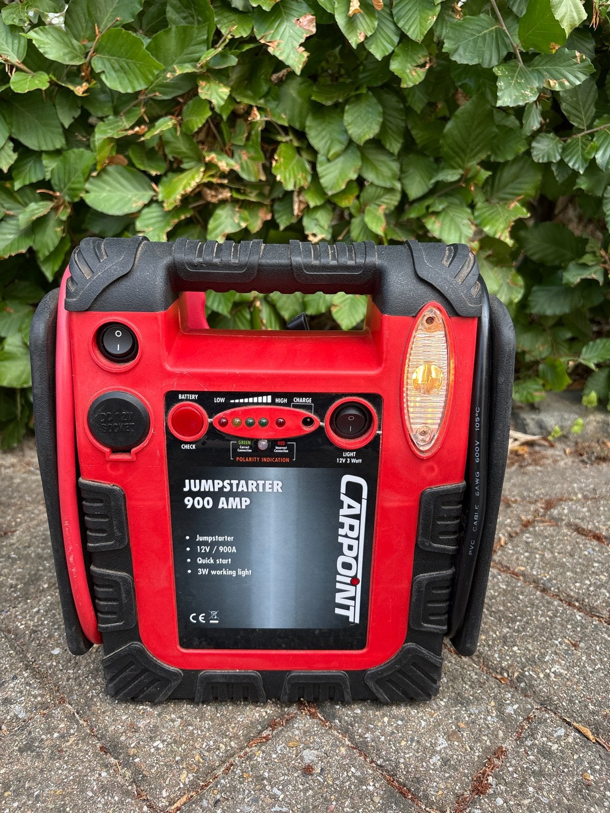 Carpoint Jumpstarter 900 AMP met werklamp, Auto diversen, Jumpstarters, Ophalen, Gebruikt