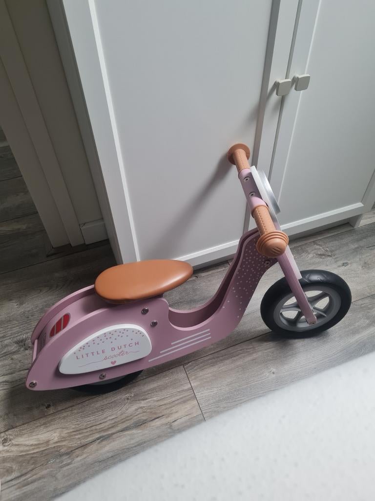 Loopfiets little dutch roze, Ophalen, Zo goed als nieuw, Loopfiets