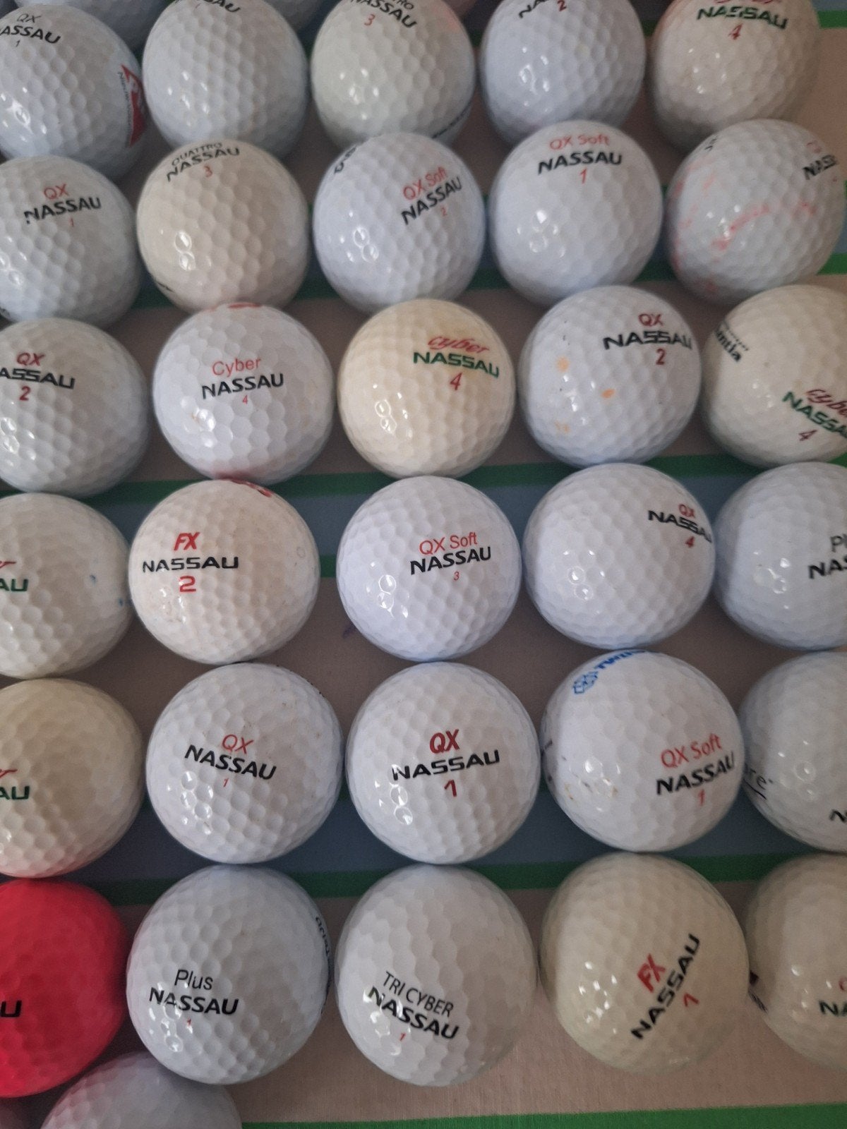 100 Nassau Golfballen, Ophalen of Verzenden, Gebruikt, Bal(len), Overige merken