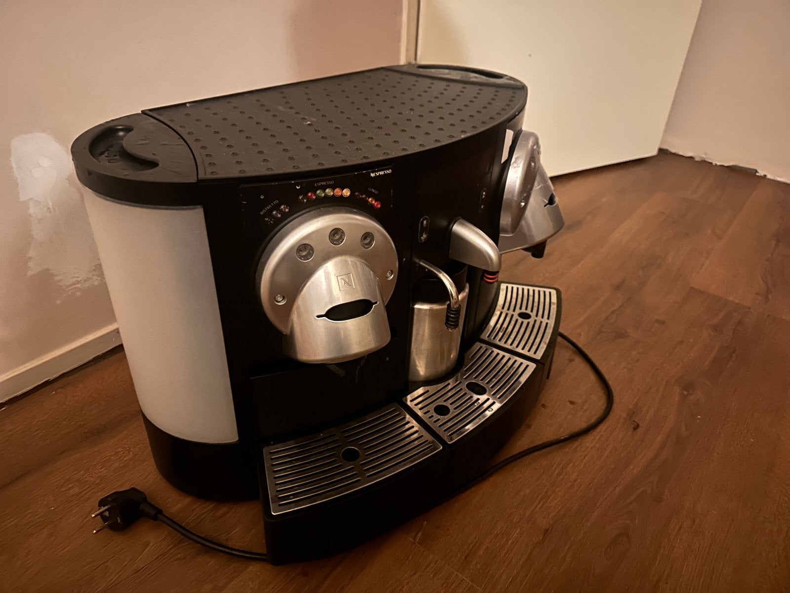Nespresso Gemini CS223 Koffiemachine - Opknapper/Onderdelen, Ophalen, Koffiepads en cups, Gebruikt, 10 kopjes of meer