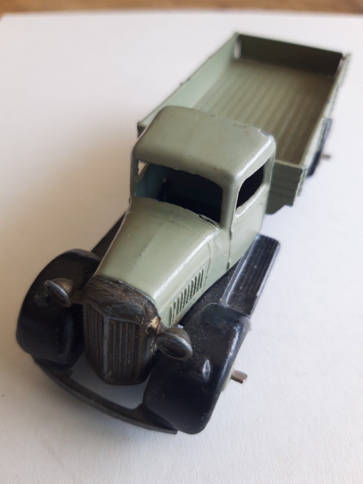 Dinky Toys vrachtauto, 25 serie , jaren 40 ,  gerestaureerd, Ophalen of Verzenden, Zo goed als nieuw, Bus of Vrachtwagen, Dinky Toys