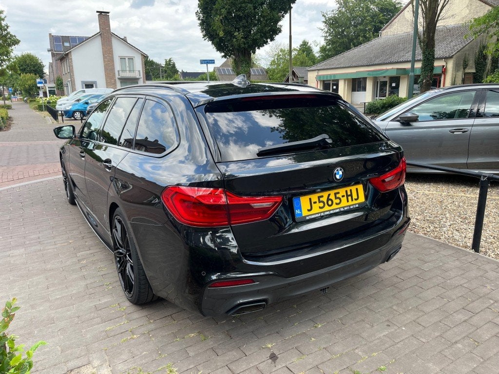 Foto 4 van Bmw 5-SERIE TOURING 520I HIGH EXECUTIVE / SCHUIFDAK / LEDER