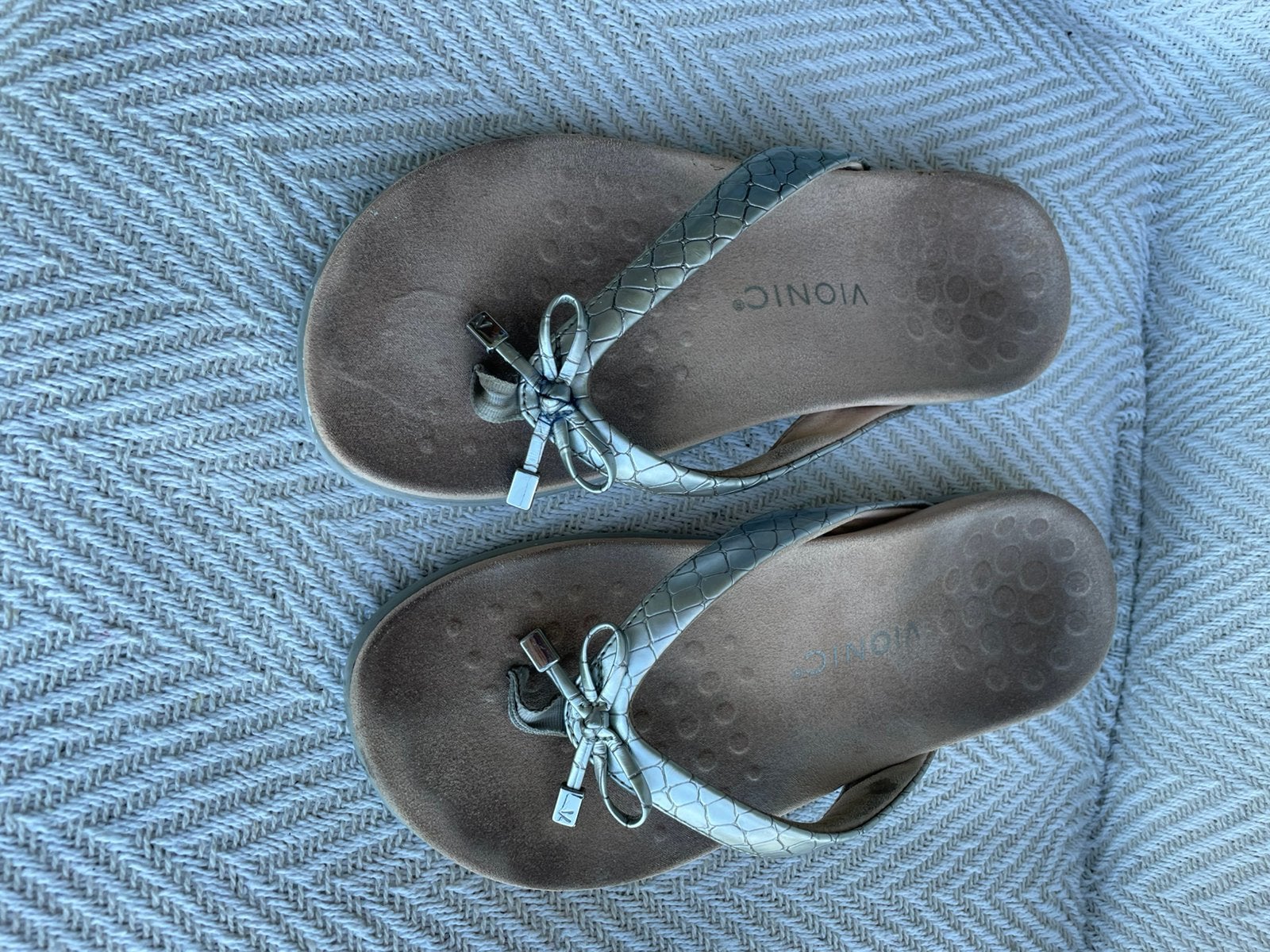 Slippers merk vionic maat 40 €25,00, Kleding | Dames, Schoenen, Ophalen of Verzenden, Nieuw