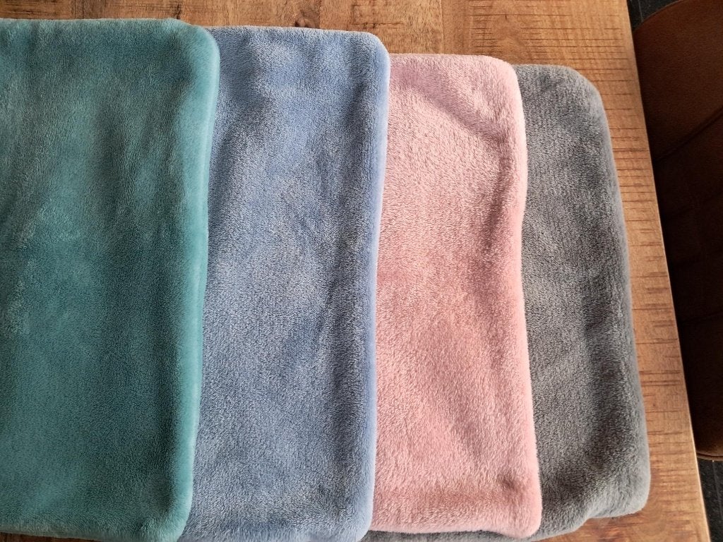 kussen Hoesjes Pluche blauw  groen  roze  grijs 45x45 cm, Huis en Inrichting, Meerkleurig, Nieuw, Ophalen of Verzenden, Vierkant