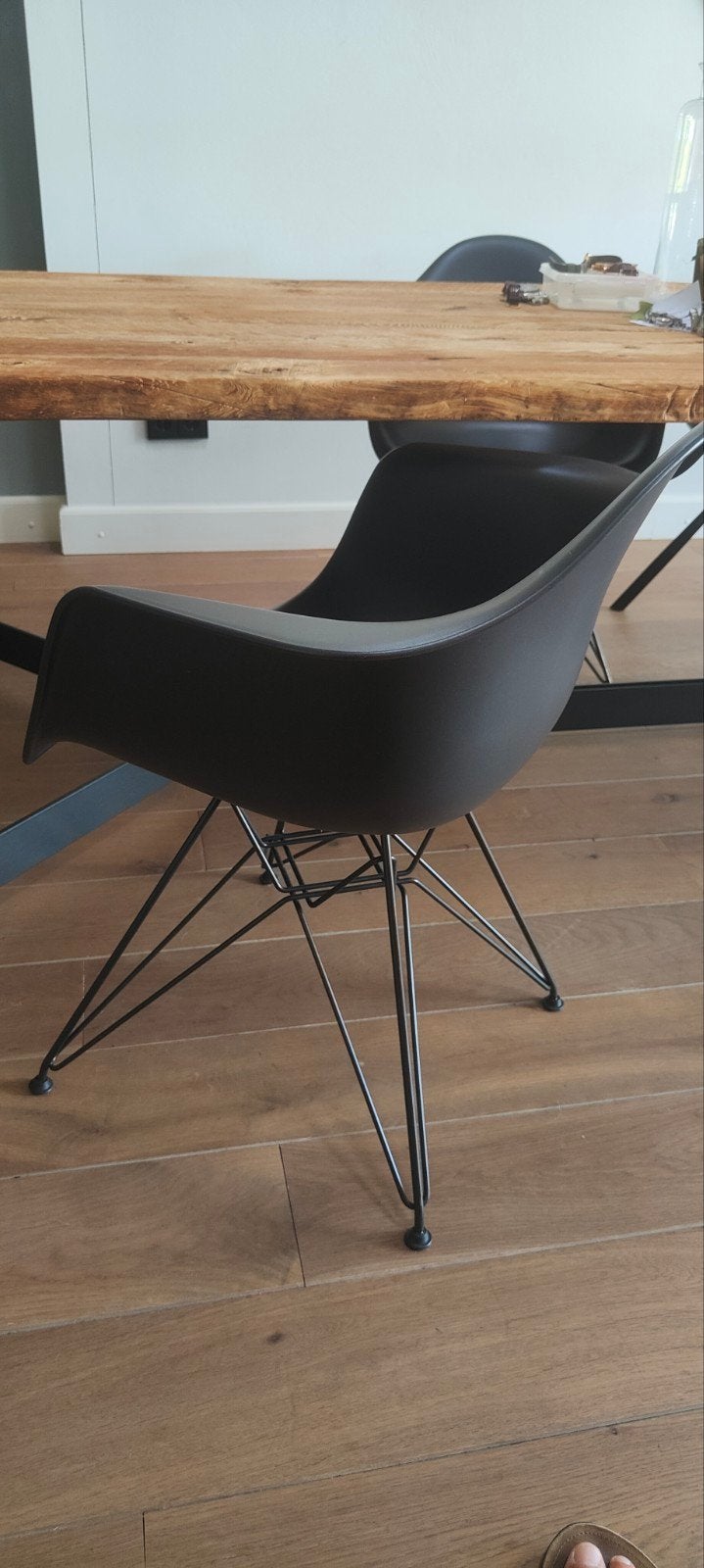 Vitra Eames DAR Stoel - Donkergrijs met Zwart Onderstel, Ophalen, Twee, Zwart, Zo goed als nieuw