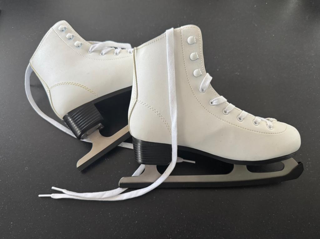 Witte kunstschaatsen Oxelo maat 38, Sport en Fitness, Schaatsen, Overige merken, Ophalen of Verzenden, Zo goed als nieuw, Kunstschaatsen