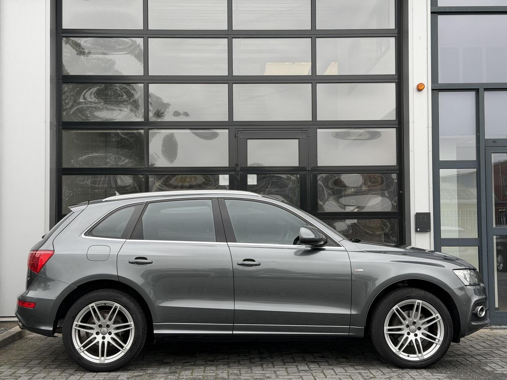 Audi Q5 2.0 TFSI quattro Pro Line S / 3X S-Line / PANO / LED, Auto's, Automaat, Gebruikt, 4 cilinders, Vierwielaandrijving