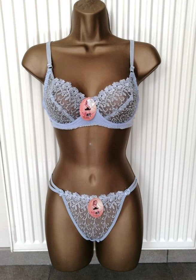 Romantische Zachtblauwe Doorzichtige BH en String - B Cups, Ophalen of Verzenden, Blauw, Setje