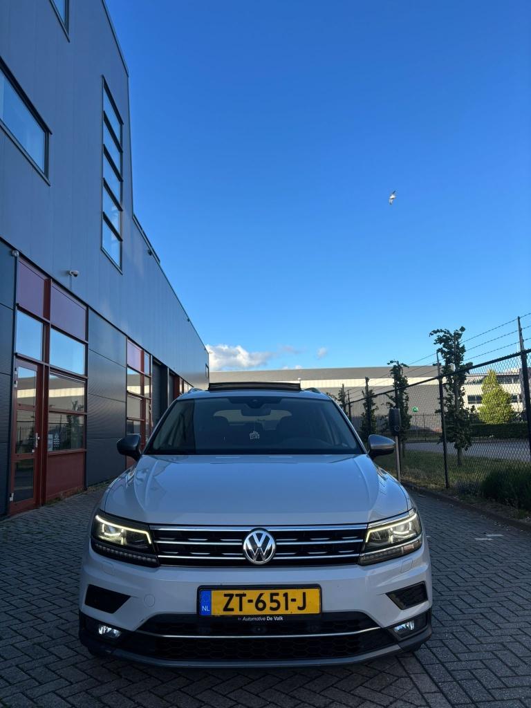 Volkswagen Tiguan Allspace 2.0TDI 150pk VIRT/PANO/HUD/R-line, Auto's, 2000 kg, Wit, Diesel, Particulier