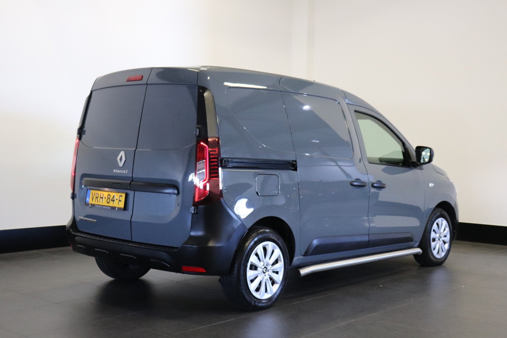 Renault Express 1.5 dCi EURO 6 - Airco - Navi - Cruise - €, Voorwielaandrijving, Gebruikt, 4 cilinders, Renault