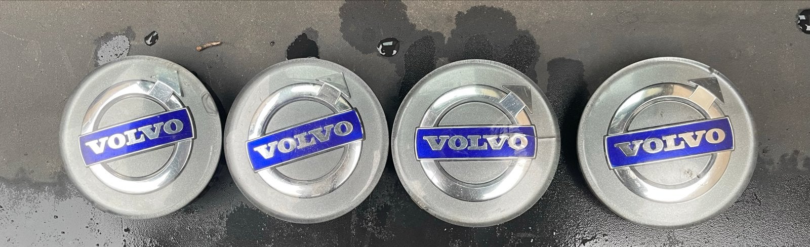 Originele Volvo Naafdoppen 64mm - Set van 4, Ophalen of Verzenden, Gebruikt