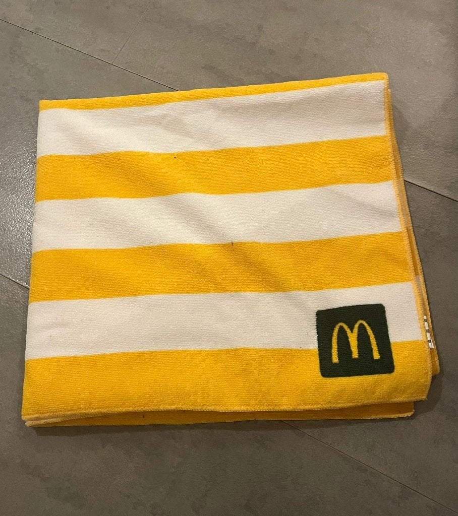 McDonald's Limited Edition Strandlaken, Ophalen of Verzenden, Nieuw, Geel, Badlaken