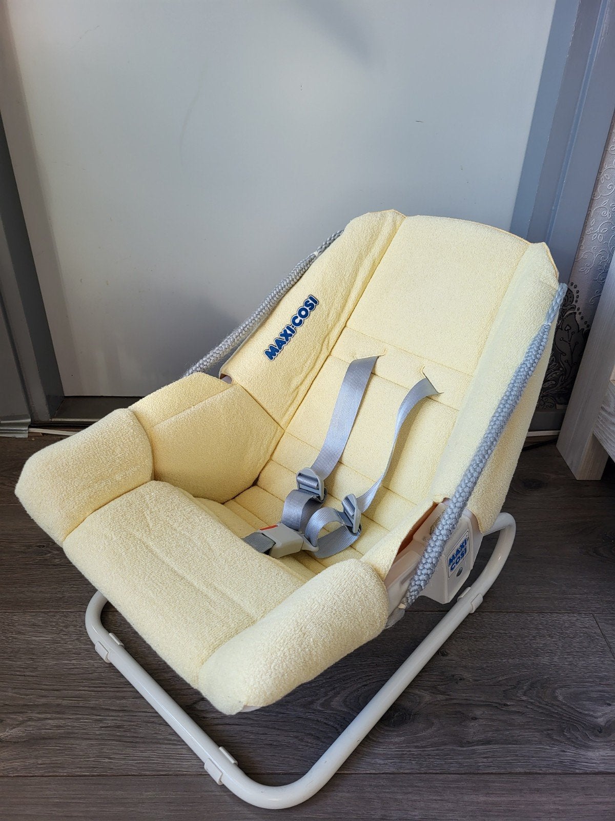 Maxi Cosi in uitstekende staat en zachte badstof hoes, Autogordel, Zo goed als nieuw, Maxi-Cosi, Ophalen