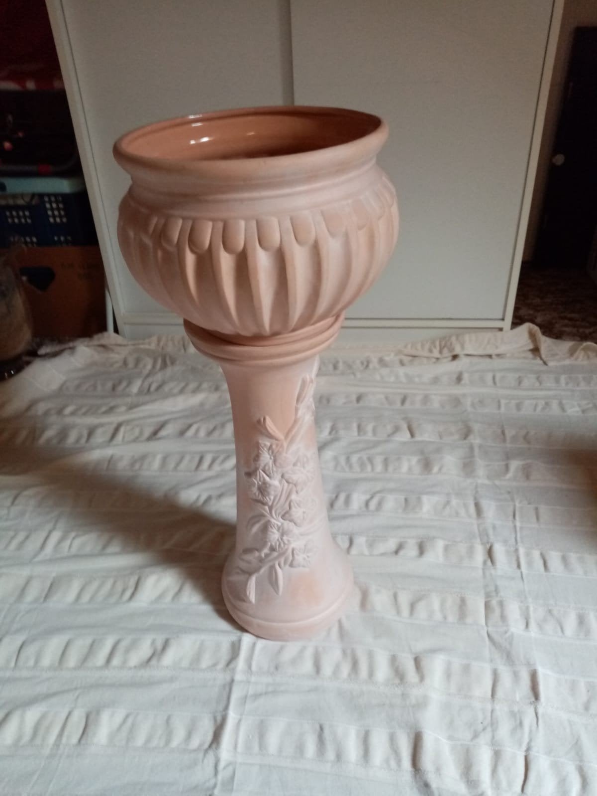 Terracotta plantenpot op zuil -/45 Hzuil45 totaal63H Klassie, Huis en Inrichting, Ophalen, Zo goed als nieuw