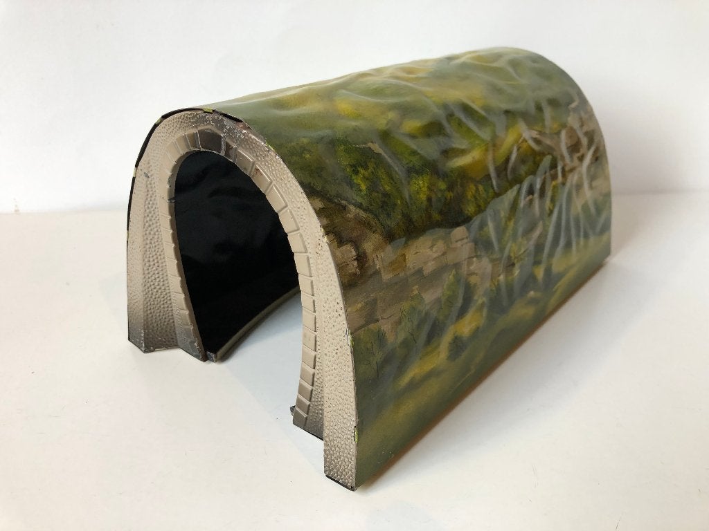 Märklin 452/1 metalen tunnel jaren 50 in vitrinestaat, Hobby en Vrije tijd, Modeltreinen | H0, Gelijkstroom of Wisselstroom, Brug, Tunnel of Gebouw