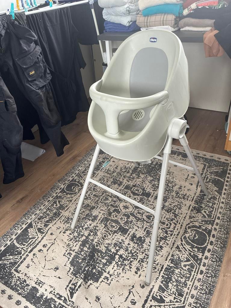 Chicco Bubble Nest badzitje - Comfortabel en veilig, Zo goed als nieuw, Badzitje of Badring, Standaard, Ophalen