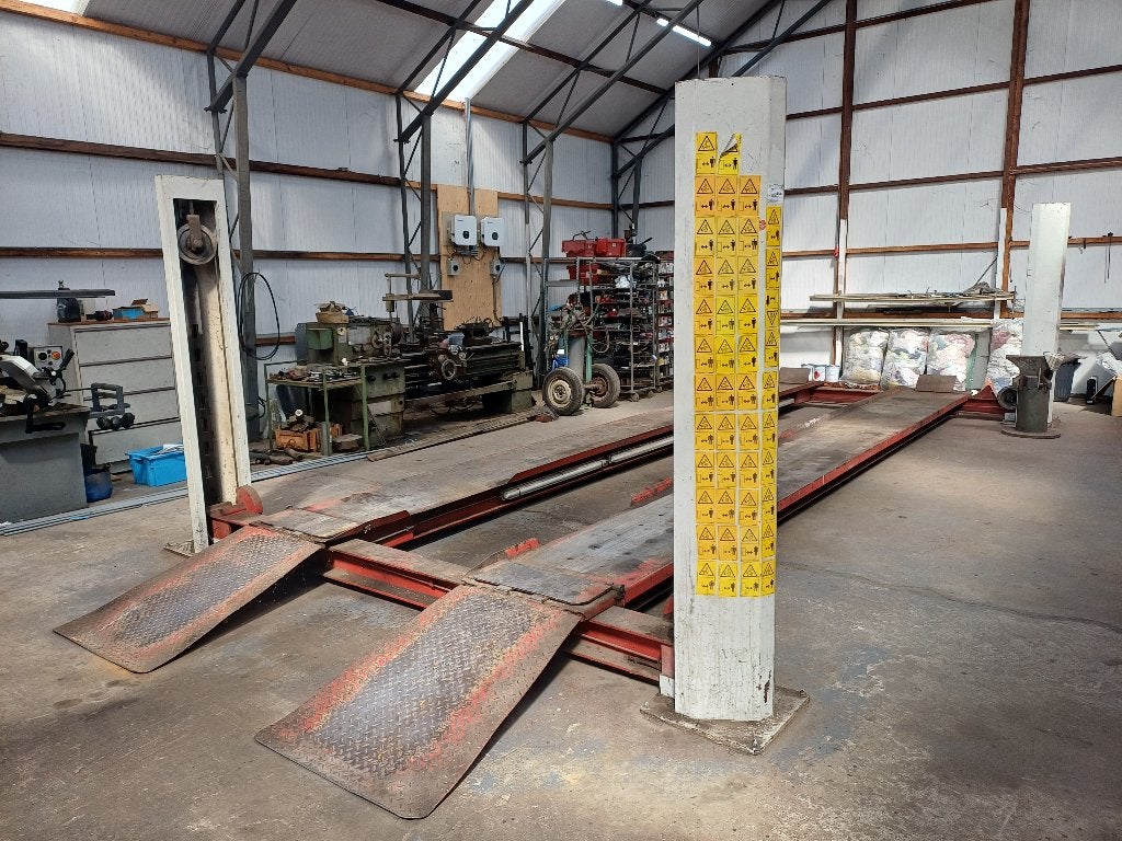 Koni ALH 14.000 kg 4 koloms hefbrug, Ophalen, Gebruikt
