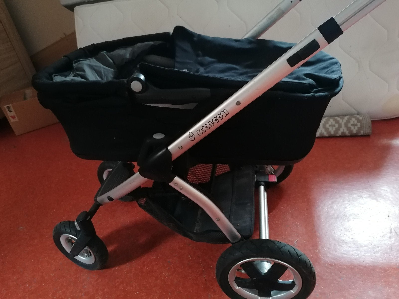Maxi-Cosi Mura 3 Combi met reiswieg, autostoeltje en buggy!, Ophalen, Gebruikt, Verstelbare duwstang, Combiwagen