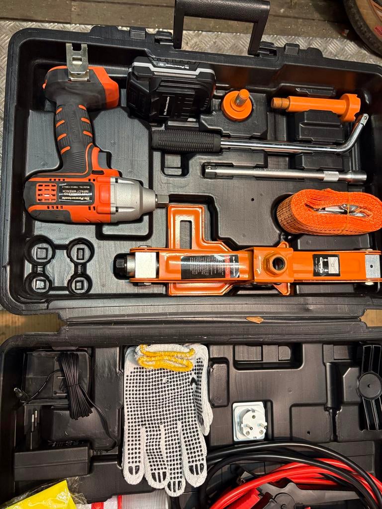 Auto reparatiekoffer met krik en moertol, Ophalen of Verzenden, Gebruikt