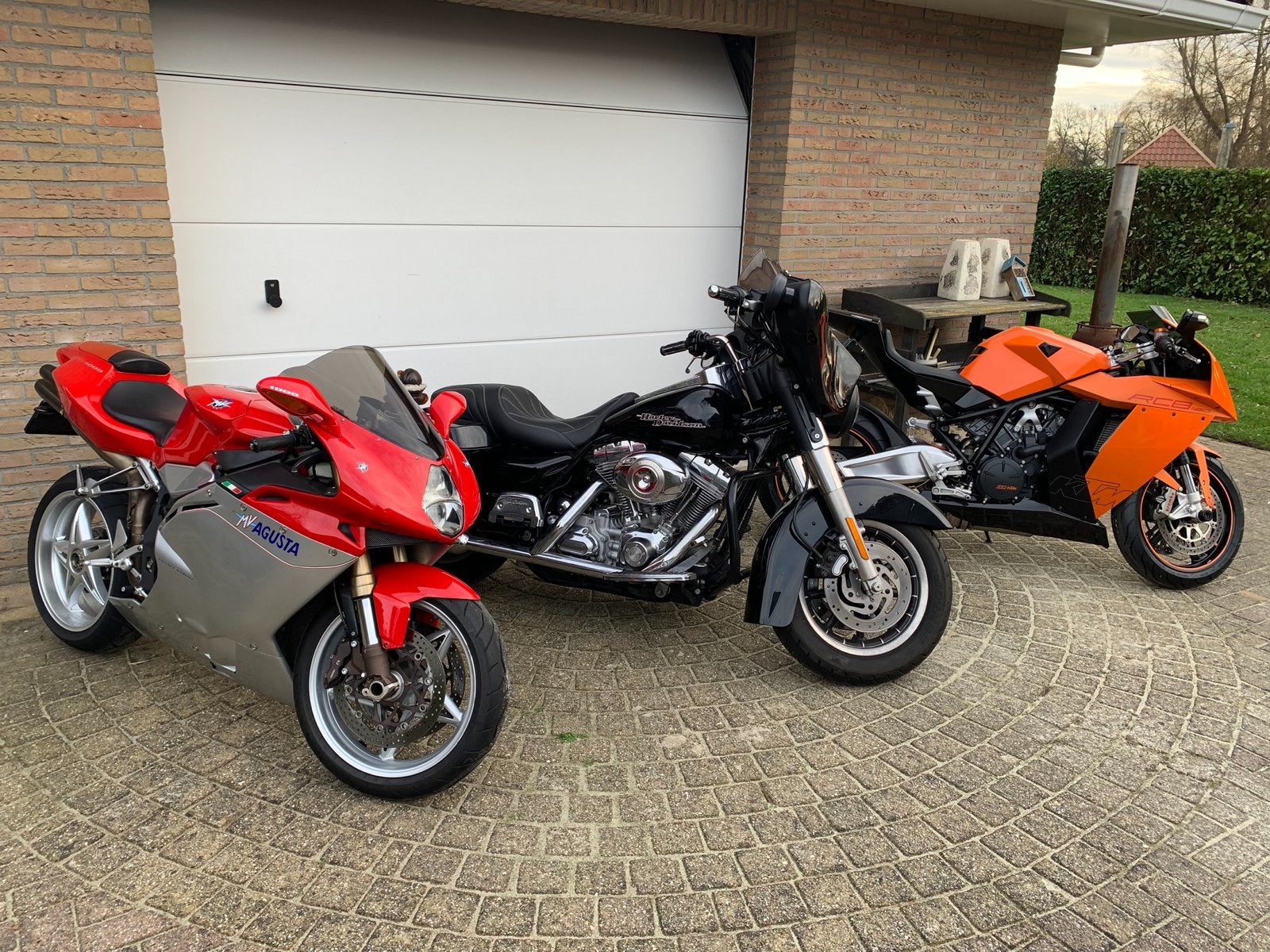 MV Agusta F4 1000, Harley Davidson Street Glide, KTM RC8, 4 cilinders, Motorrijbewijs A, Gebruikt, Super Sport