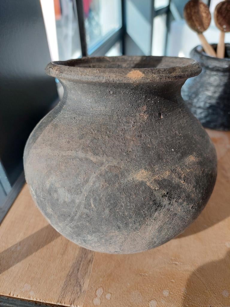 Stoer klein tuimelkruikje ., Ophalen of Verzenden