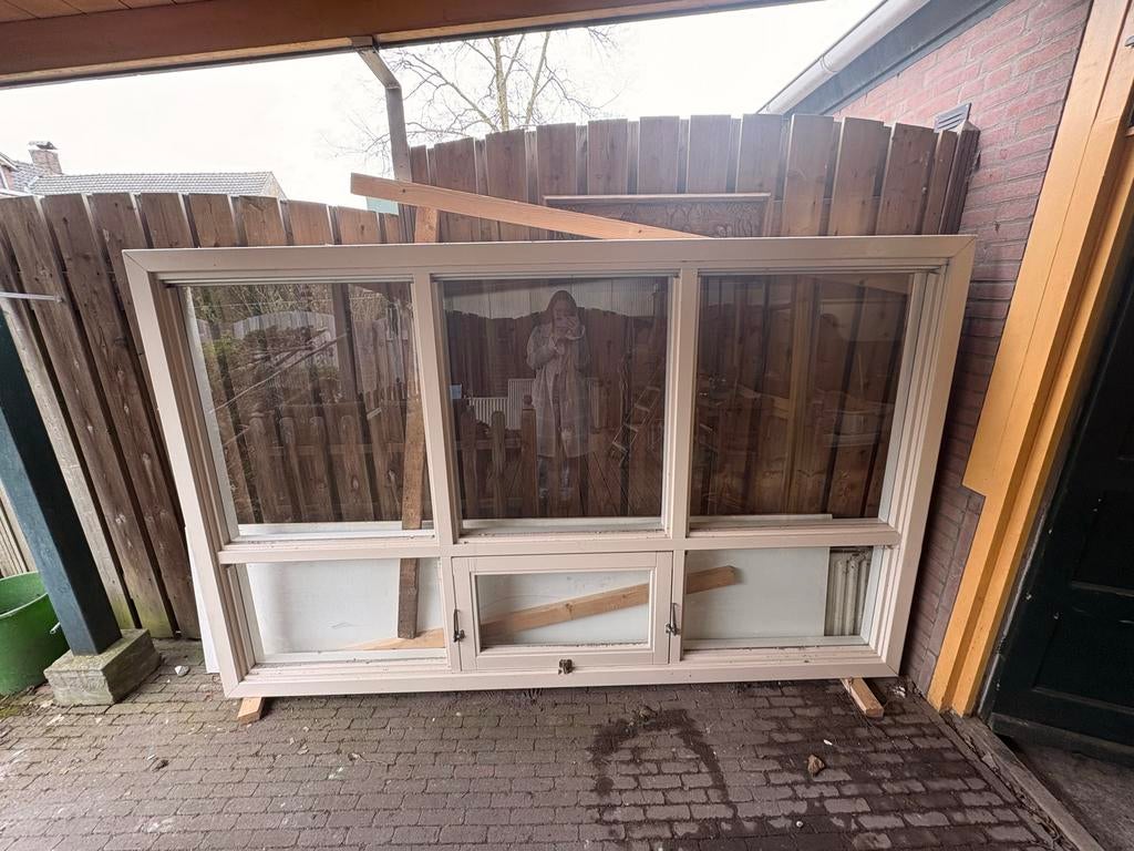 Raamkozijn met kiepraampje, Ophalen, Gevelraam of Ruit, Gebruikt, 120 tot 160 cm