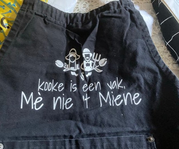 Zwart schort 'Kooke is een vak, mè nie ‘t miene, Ophalen of Verzenden, Zwart, Overige materialen, Overige typen