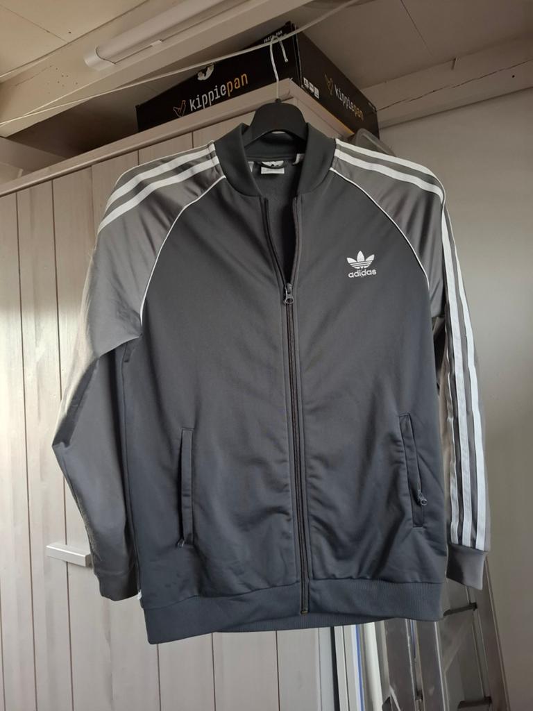 Maat draagbaar 176 of maat xs - s trainingsjack, Kleding | Heren, Sportkleding, Blauw, Ophalen of Verzenden, Zo goed als nieuw