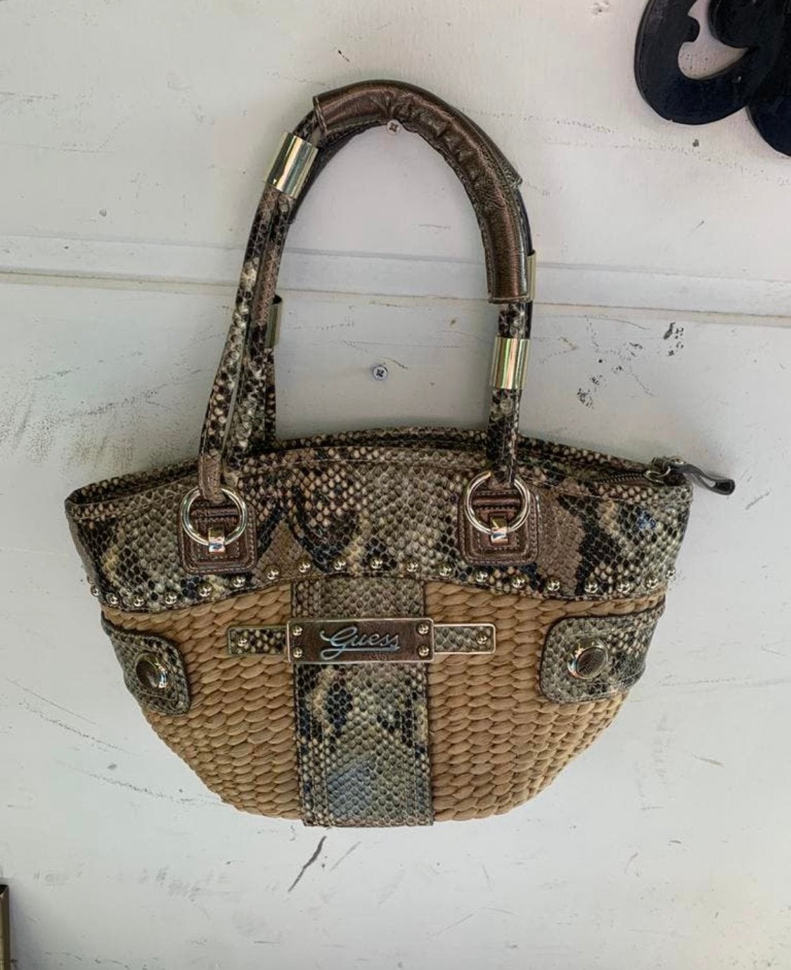 Tas mooie Guess tas bag schoudertas Meer info 0646396866, Ophalen of Verzenden