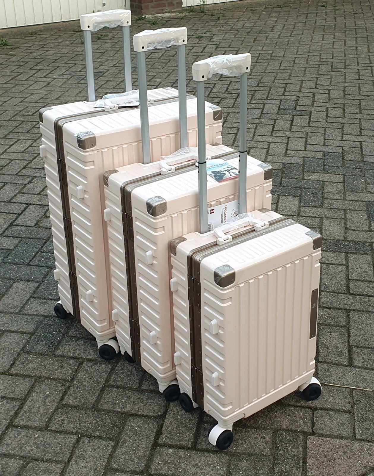 Luxe lichte 3 delige kofferset aluminium polycarbonaat NIEUW, Overige materialen, Nieuw, Royal Swiss, Ophalen of Verzenden