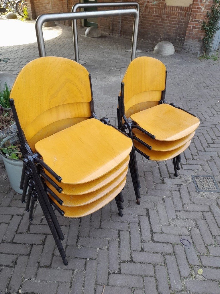 Oude schoolstoelen, Ophalen, Gebruikt, Bruin, Vijf, Zes of meer stoelen