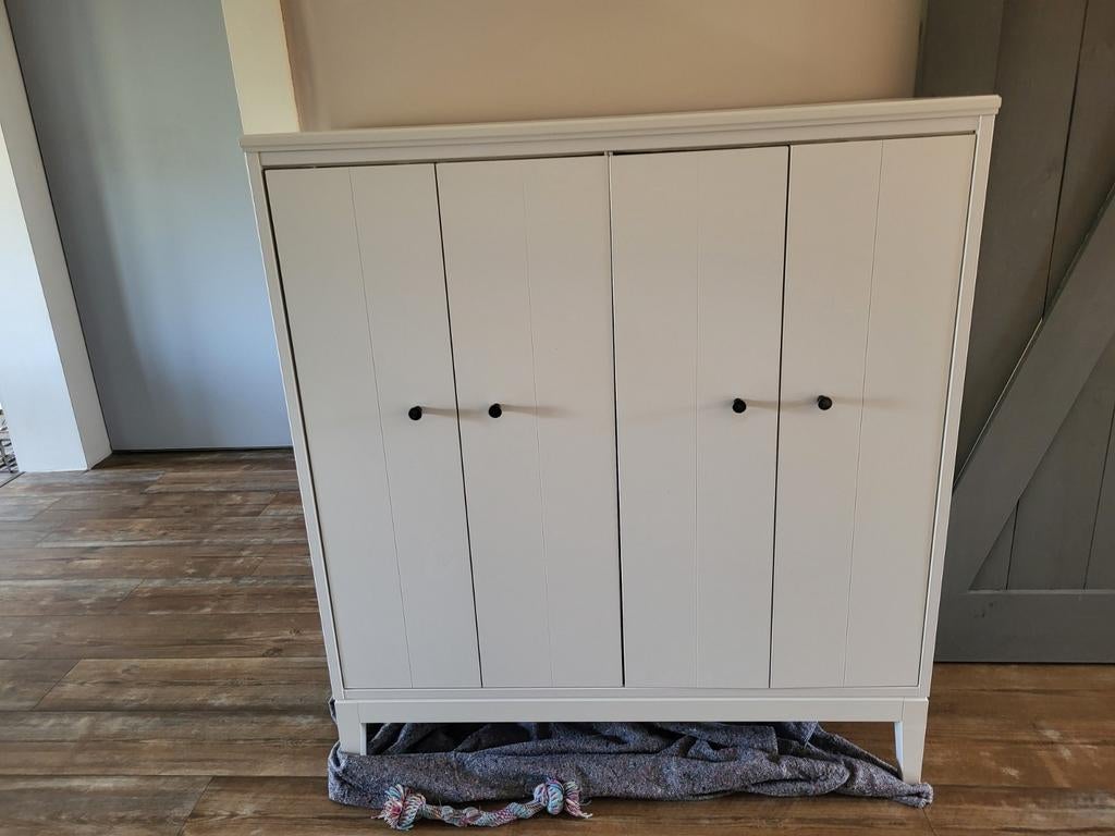 Idanas servieskast gebruikt als tv kast., Ophalen, Gebruikt, 100 tot 150 cm, 100 tot 150 cm