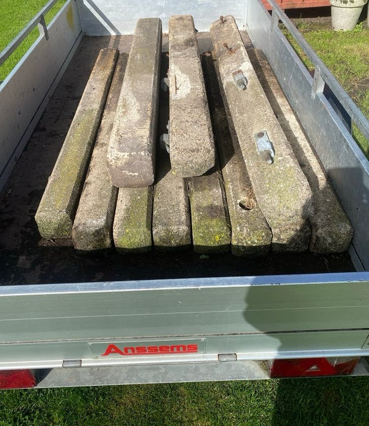Betonnen palen voor hekwerk - diverse maten, Ophalen, Gebruikt, Minder dan 180 cm, Palen