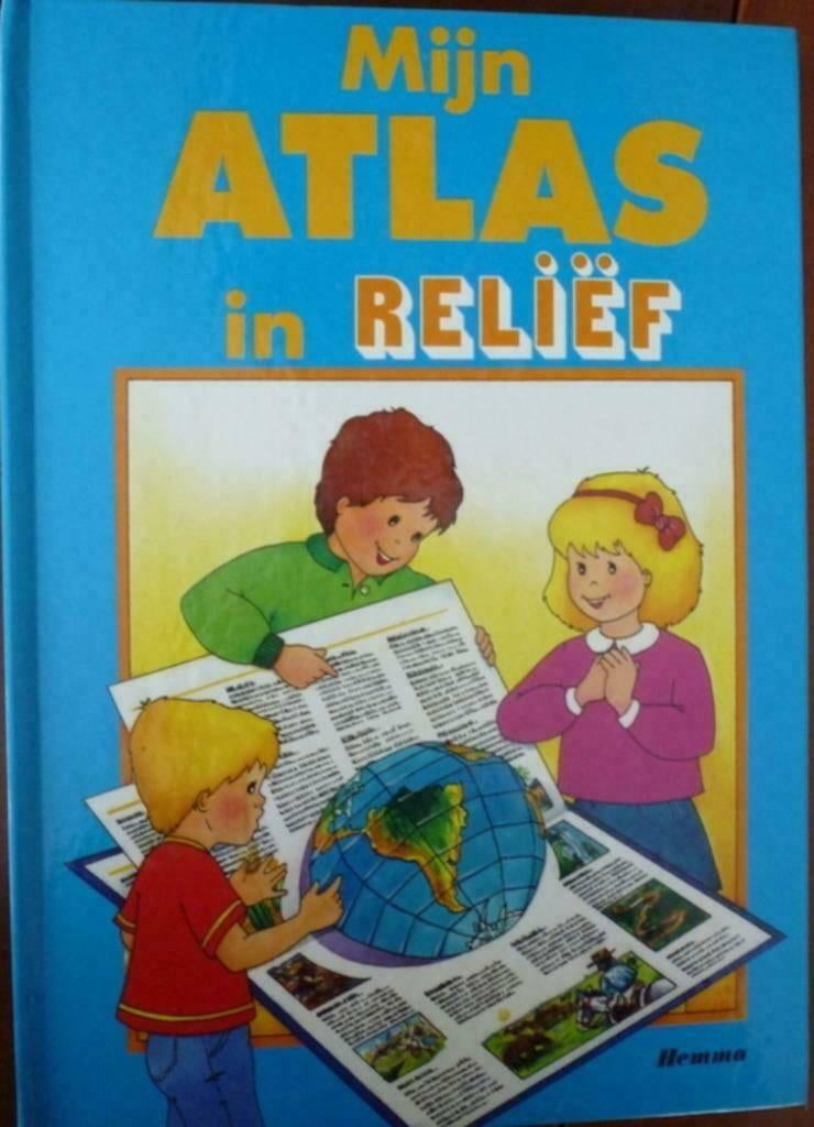 Mijn atlas in relief-Met 3 schitterende pop-up wereldbollen, Ophalen of Verzenden, Zo goed als nieuw