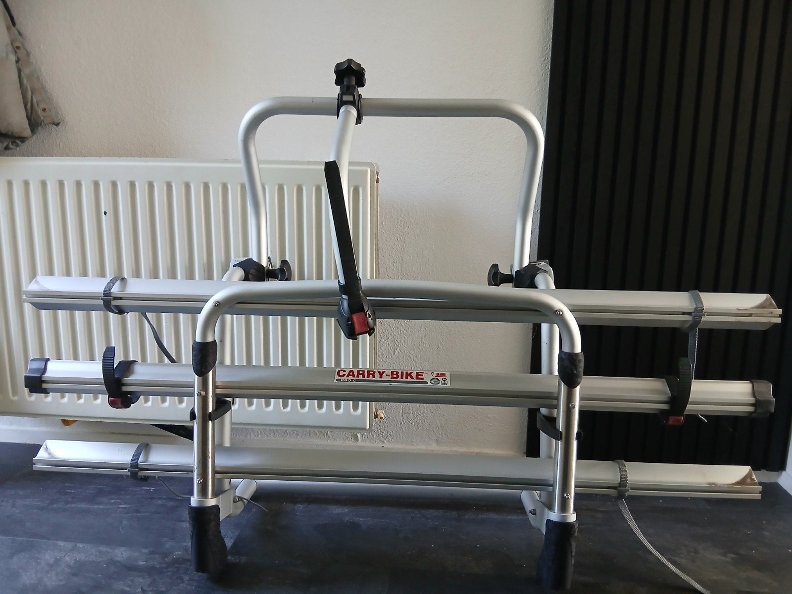 Fietsendrager camper/caravan CarryBike Pro C, Ophalen