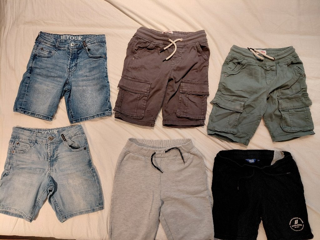 korte broeken jongens maat 140, Kinderen en Baby's, Kinderkleding | Maat 140, Gebruikt, Diverse merken, Jongen, Ophalen