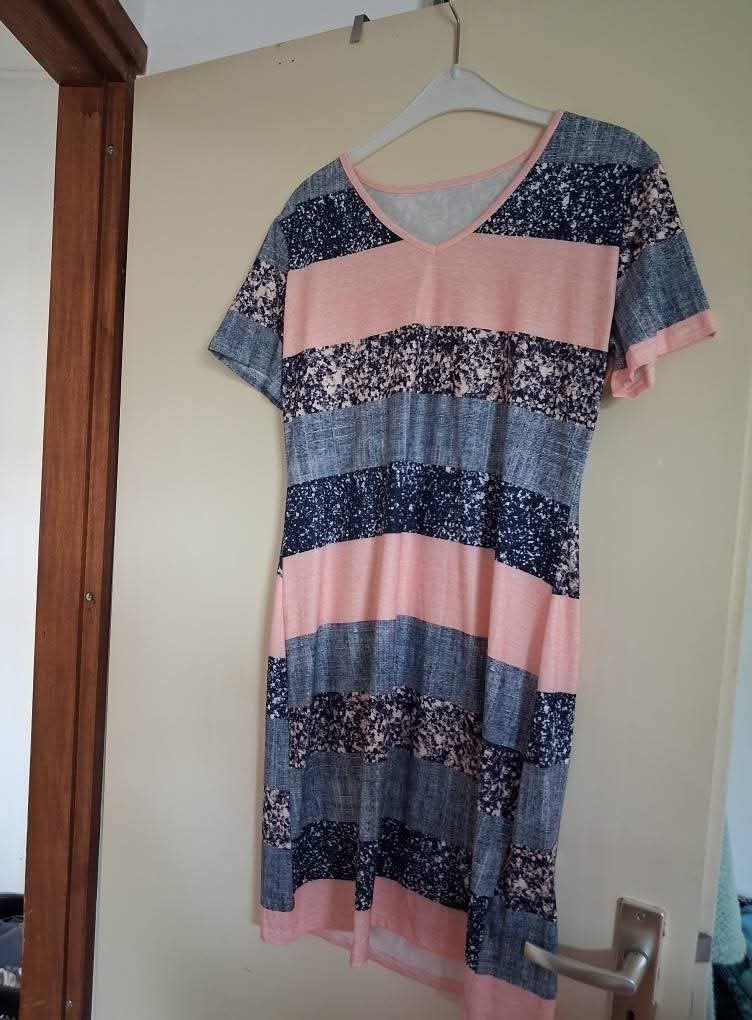 Shein/Temu jurkjes maten S en M - Kastopruiming, Kleding | Dames, Jurken, Shein/Temu, Meerkleurig, Ophalen of Verzenden, Maat 36 (S)