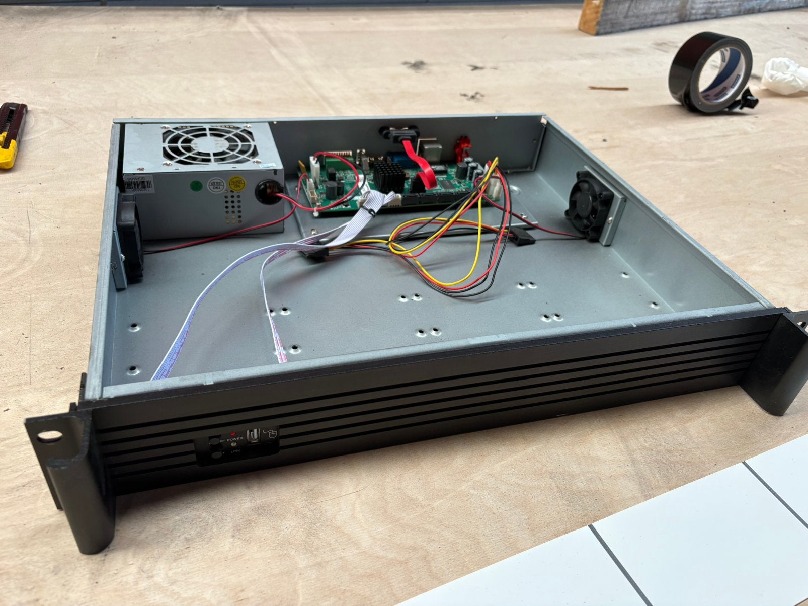 Rackmount behuizing 19 inch / mini server / recorder, Ophalen of Verzenden, Zo goed als nieuw, Audio