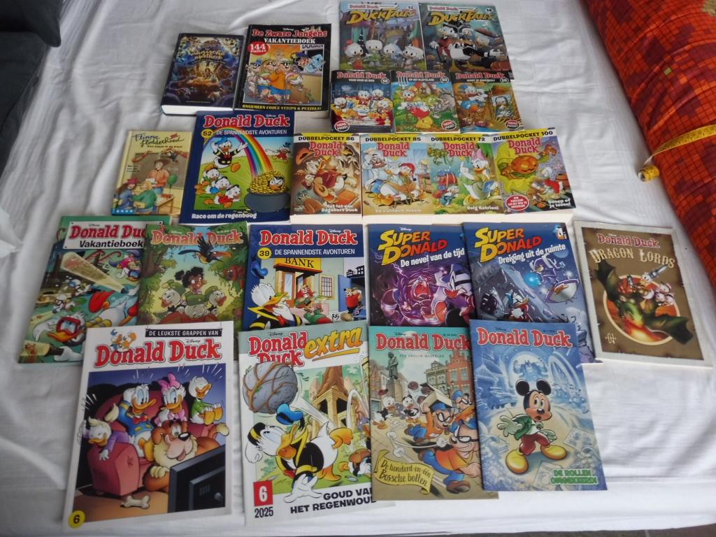 Mooie partij donald ducks pockets dubbelpockets vakantieboek, Meerdere stripboeken, Ophalen of Verzenden, Gelezen