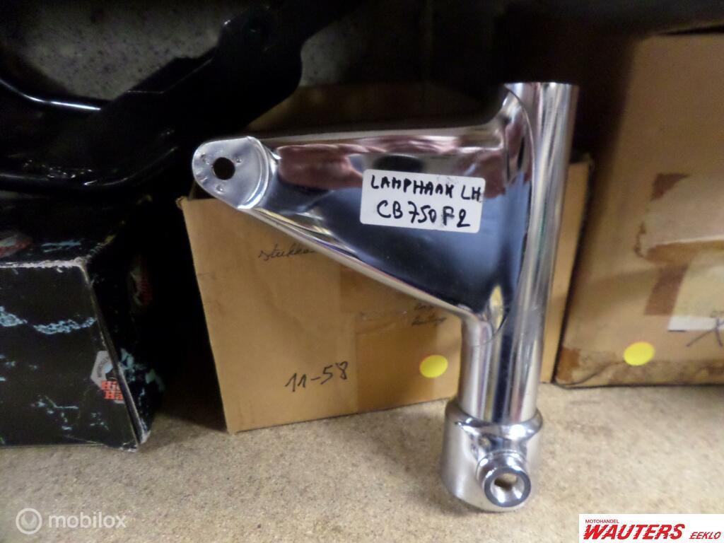 Koplamphouder CB 750F2  51601-410-610, Motoren, Onderdelen | Honda, Gebruikt, Ophalen of Verzenden