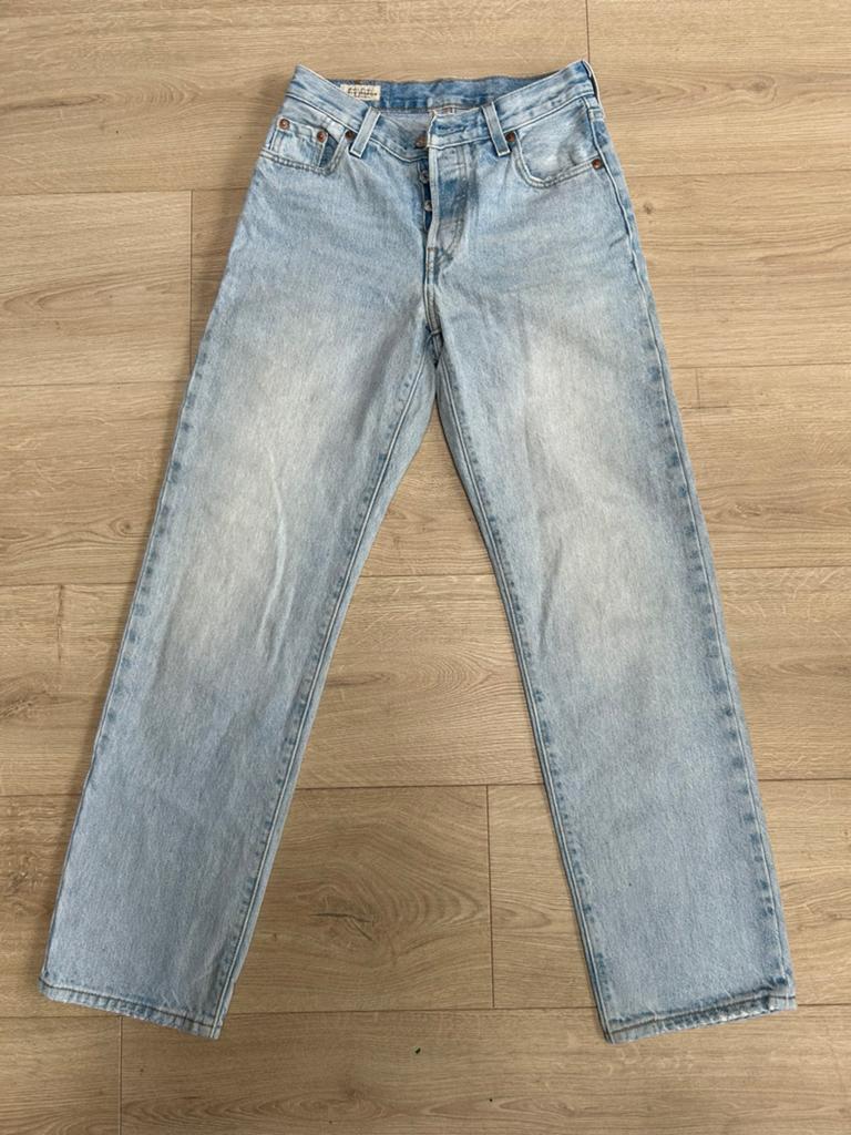 Levi’s 501 dames W23 L30, Ophalen, Zo goed als nieuw, Blauw, W27 (confectie 34) of kleiner