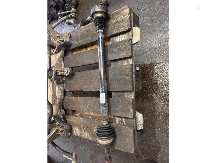 Aandrijfas rechts-voor van een Volkswagen Golf Plus, Gebruikt, -, Volkswagen, -