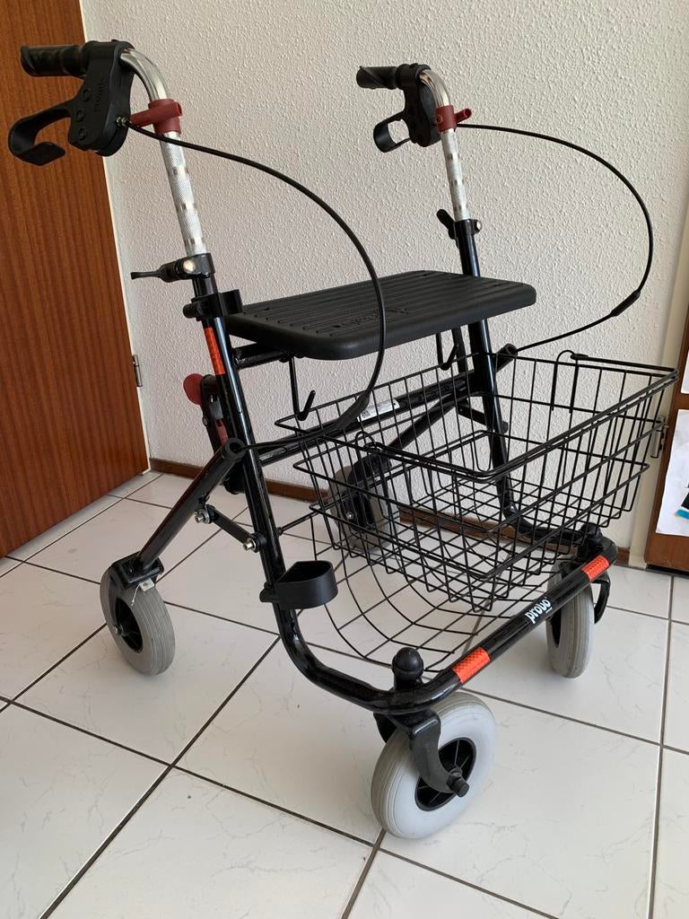 Rollator met uitneembaar mandje, verstelbare hoogte, Diversen, Rollators, Ophalen, Zo goed als nieuw