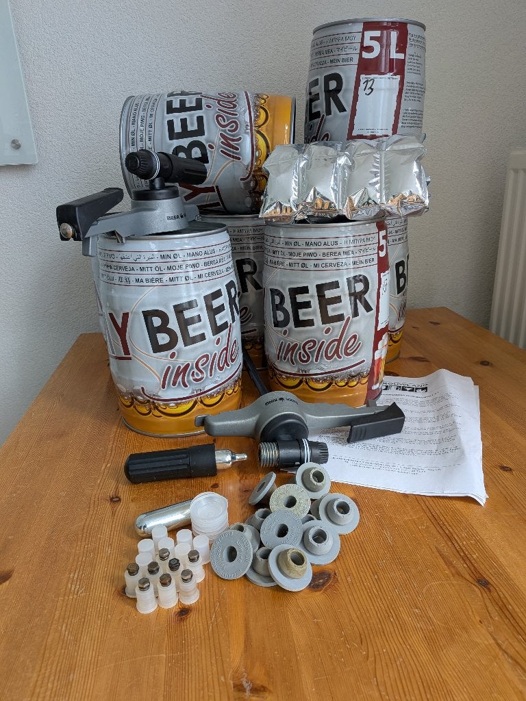 Set van 7 biervaten met toebehoren, Ophalen, Gebruikt
