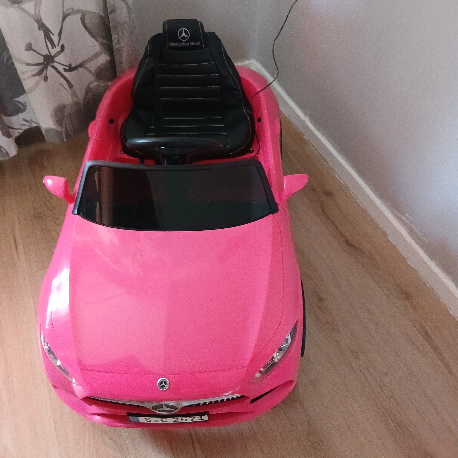 Roze elektrische Mercedes kinderauto (tot 5 jaar), Ophalen, Zo goed als nieuw, Overige typen