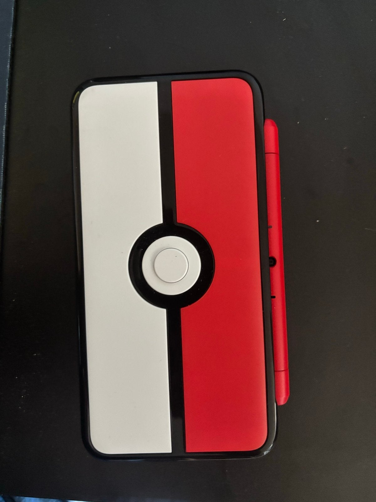 New Nintendo 2DS XL Pokeball Edition - Zeer Mooi, Spelcomputers en Games, Spelcomputers | Nintendo 2DS en 3DS, Ophalen, Zo goed als nieuw