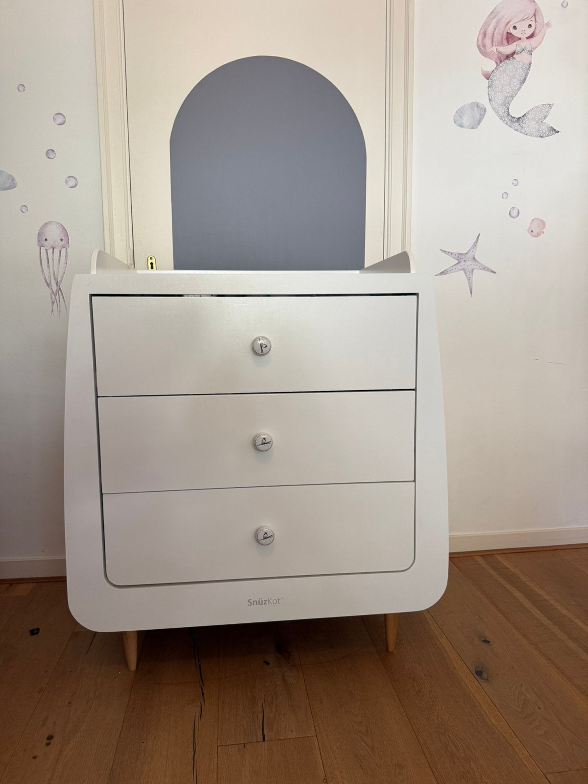 SnüzKot Skandi commode – zeer goede staat, Kinderen en Baby's, Ophalen, 50 tot 70 cm, Zo goed als nieuw, 75 tot 100 cm