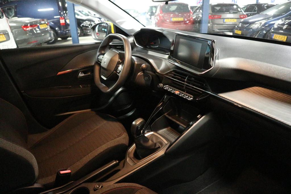Peugeot 208 1.2 PureTech Active / NAP / 12 MAANDEN GARANTIE, Voorwielaandrijving, Euro 6, Origineel Nederlands, Handgeschakeld
