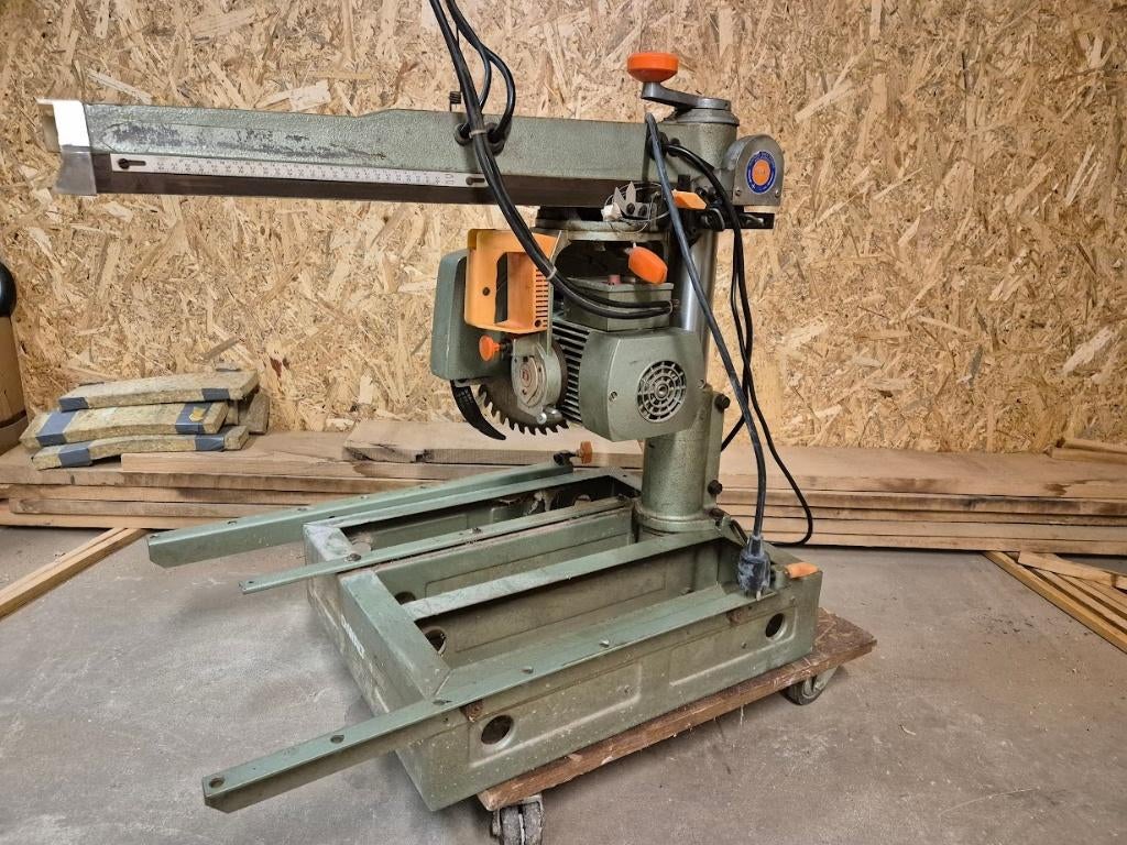 Dewalt DWE 110 radiaalzaag, afkortzaag, Doe-het-zelf en Verbouw, Gereedschap | Zaagmachines, Ophalen, Gebruikt, DeWalt, 70 mm of meer