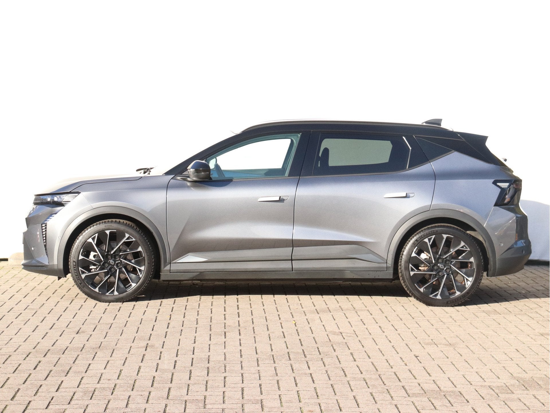 Renault Scénic E-Tech EV87 long range esprit Alpine PANORAM, Auto's, Dealer onderhouden, Gebruikt, 1817 kg, SUV of Terreinwagen